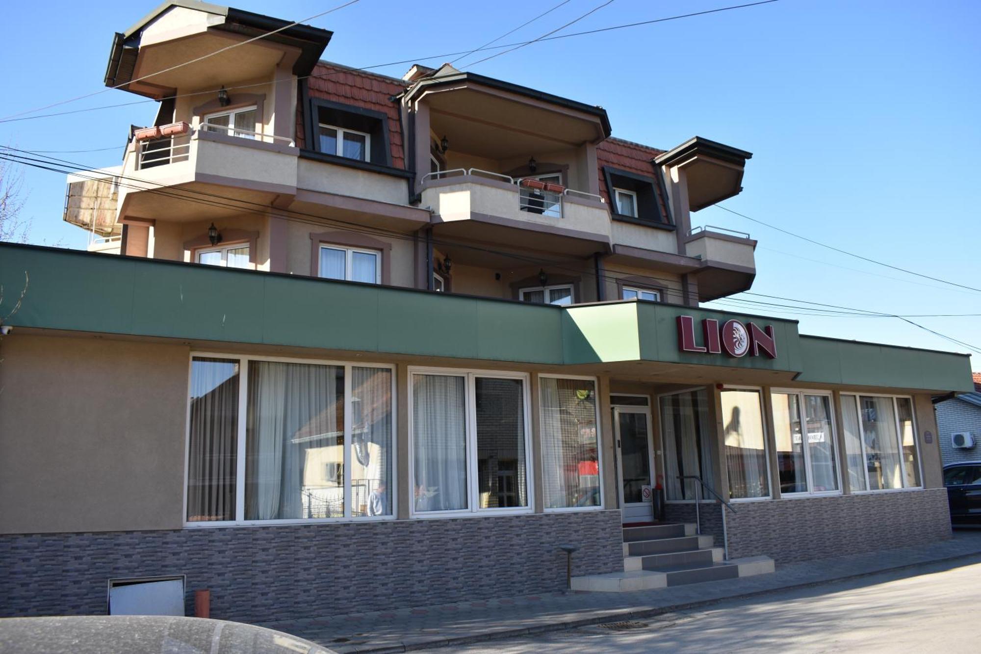 Garni Hotel Lion Jagodina Luaran gambar