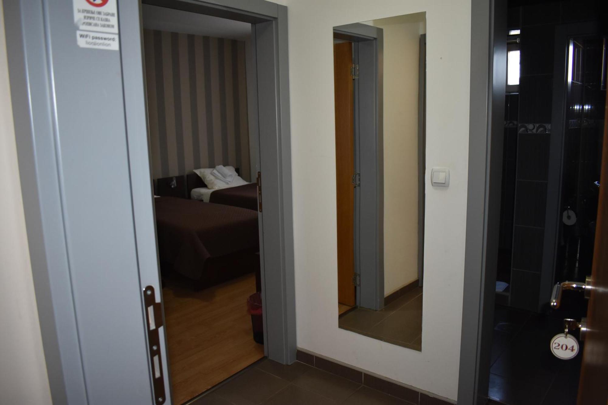 Garni Hotel Lion Jagodina Luaran gambar