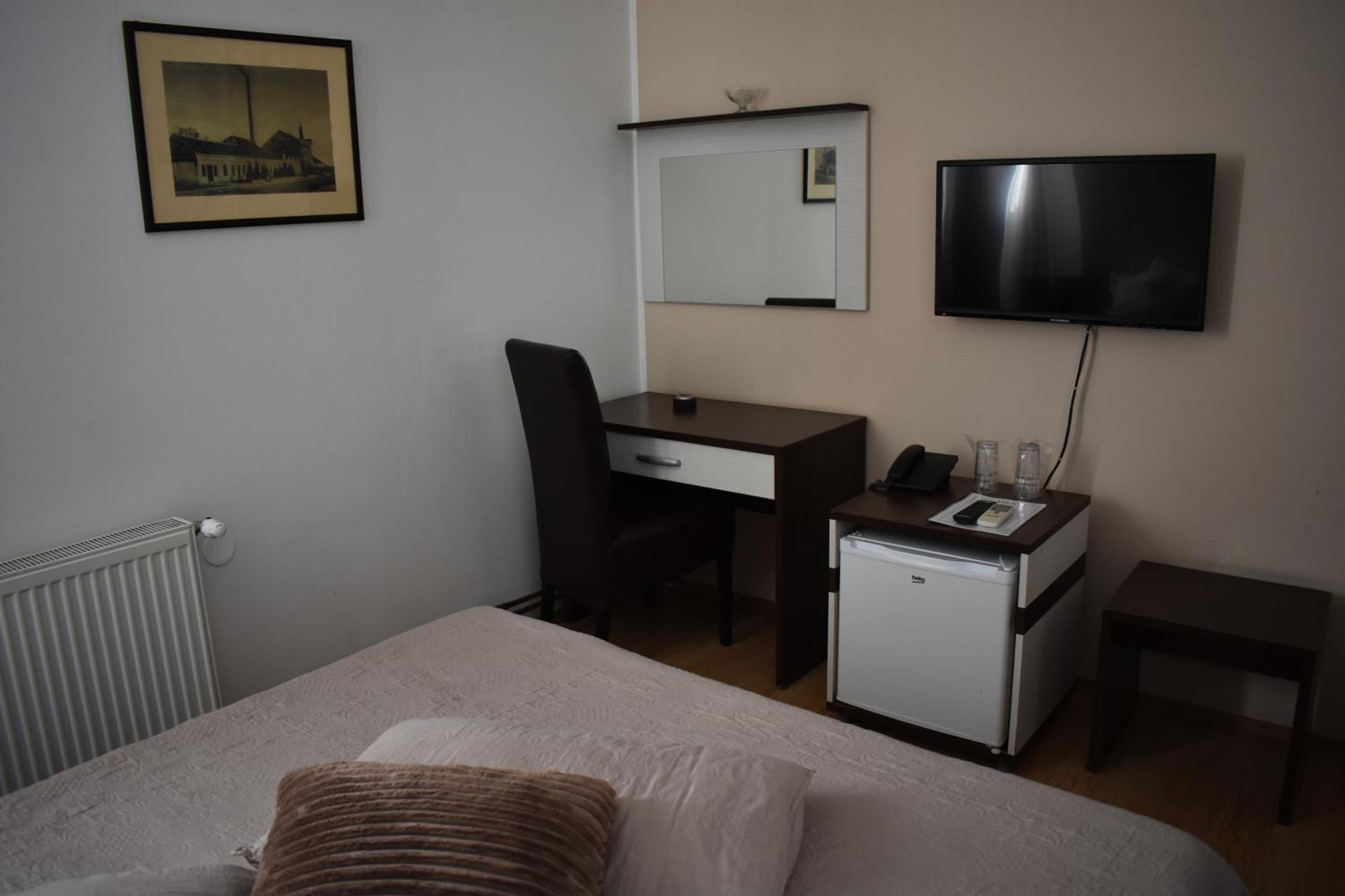 Garni Hotel Lion Jagodina Luaran gambar
